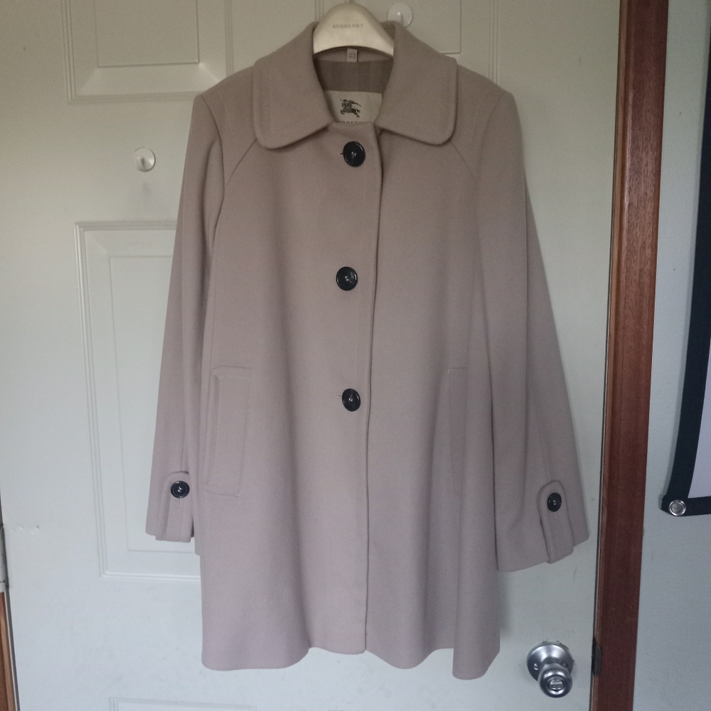 Burberry London women UK 10 beige tan buttons collar midlength swing coat